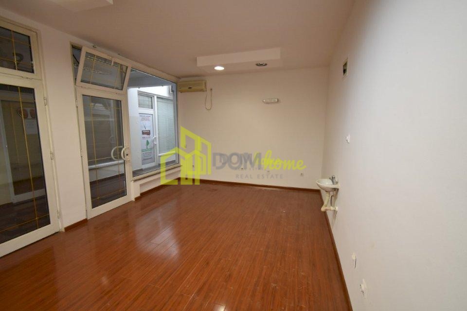 Poslovni prostor 25m2, Centar